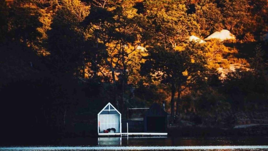 Floating Sauna Lake Best Picks